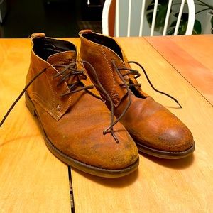 Size 11.5 Wolverine Chukka Boots